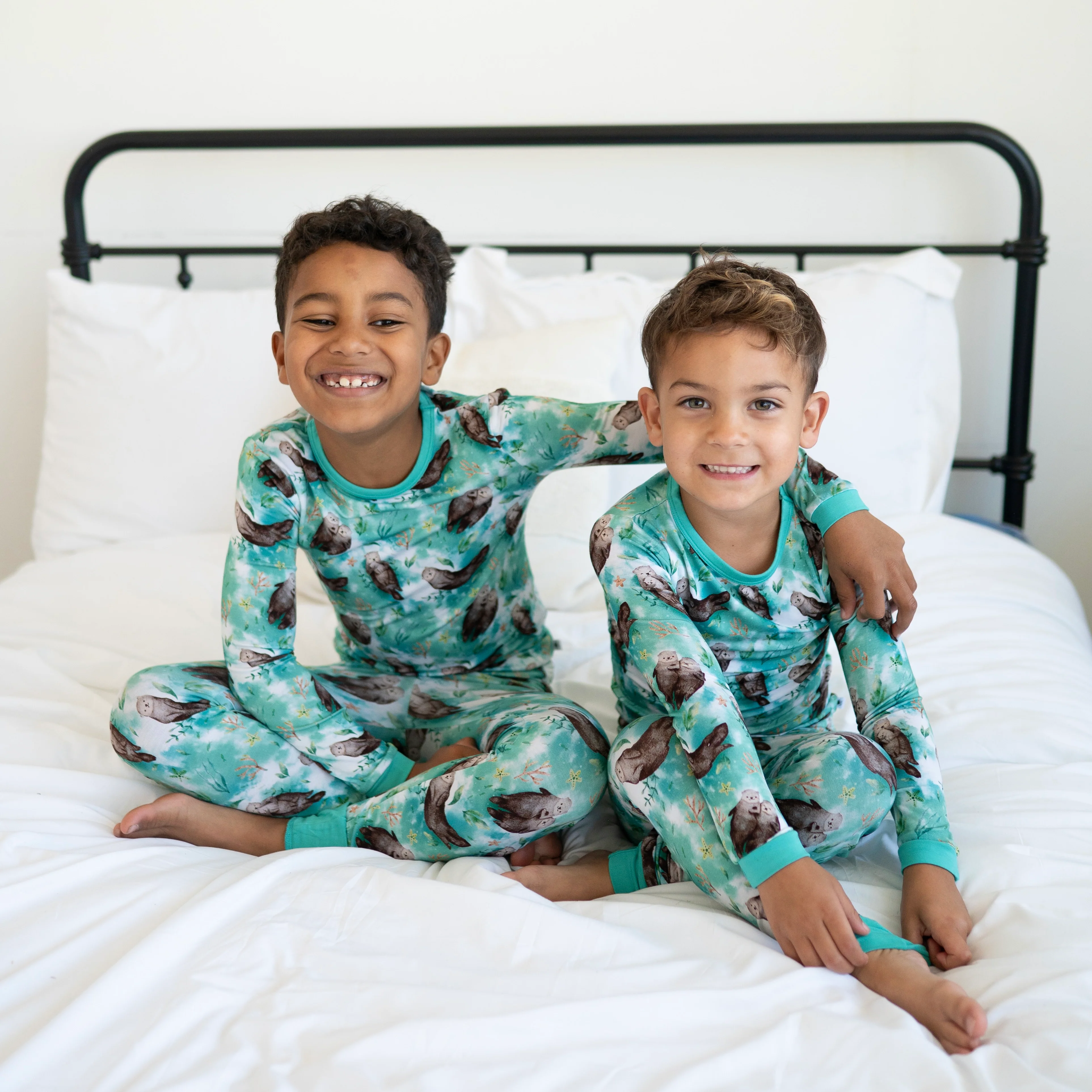 Classic PJ Set - Otters - Luxe - Image 3