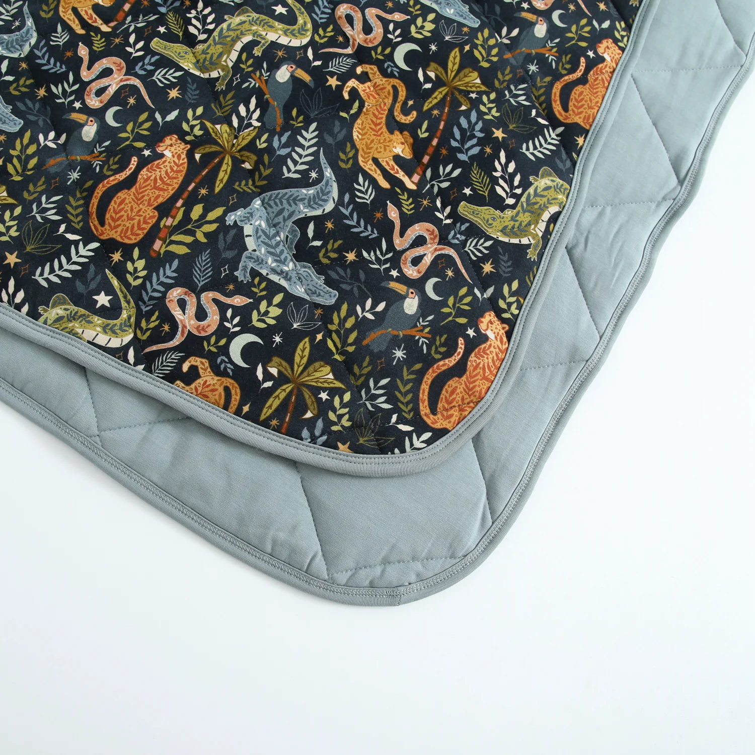 Couch Quilty - Night Jungle - Luxe Bamboo - Image 4