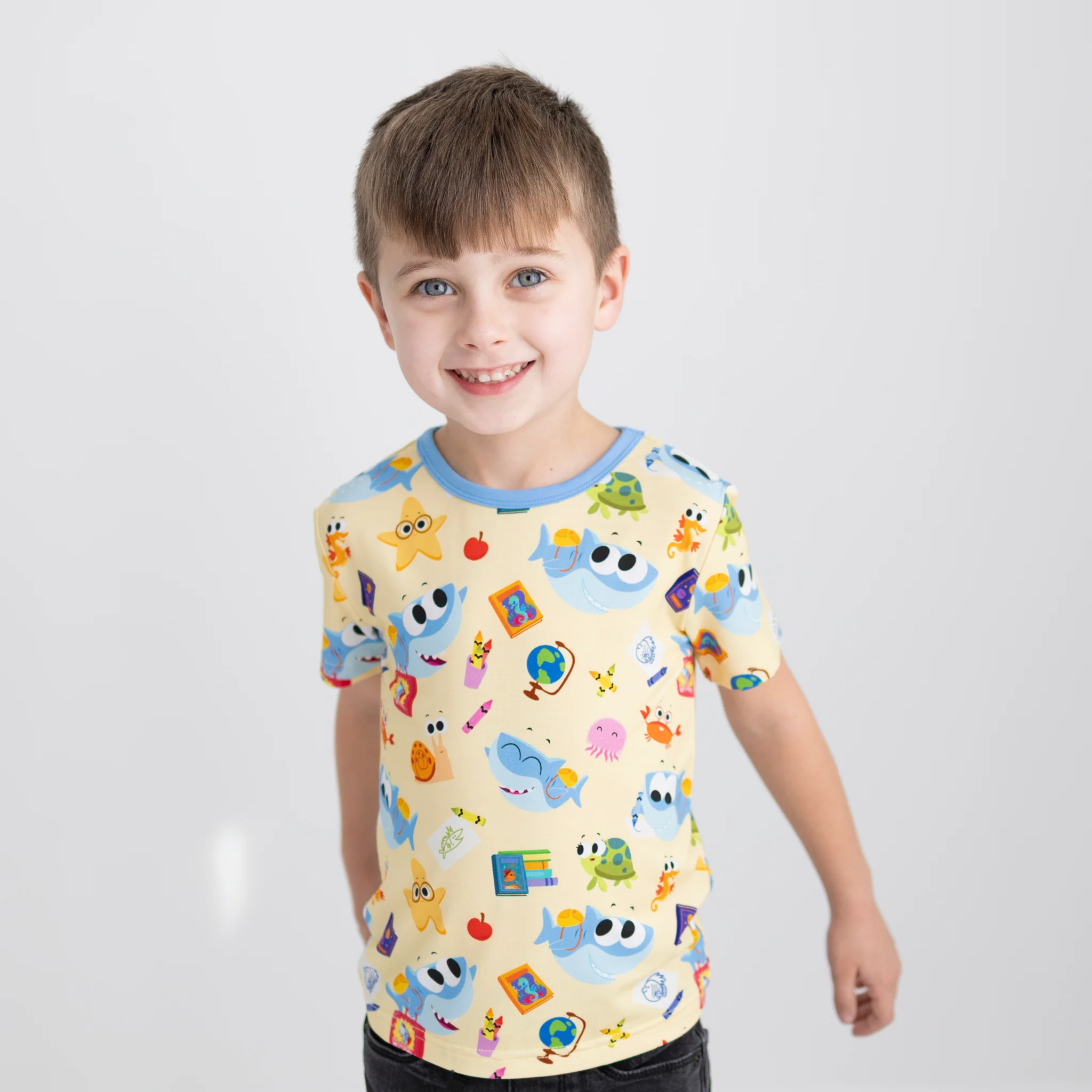 T-shirt - Super Simple™ Finny the Shark at School - Tencel Modal - Image 4