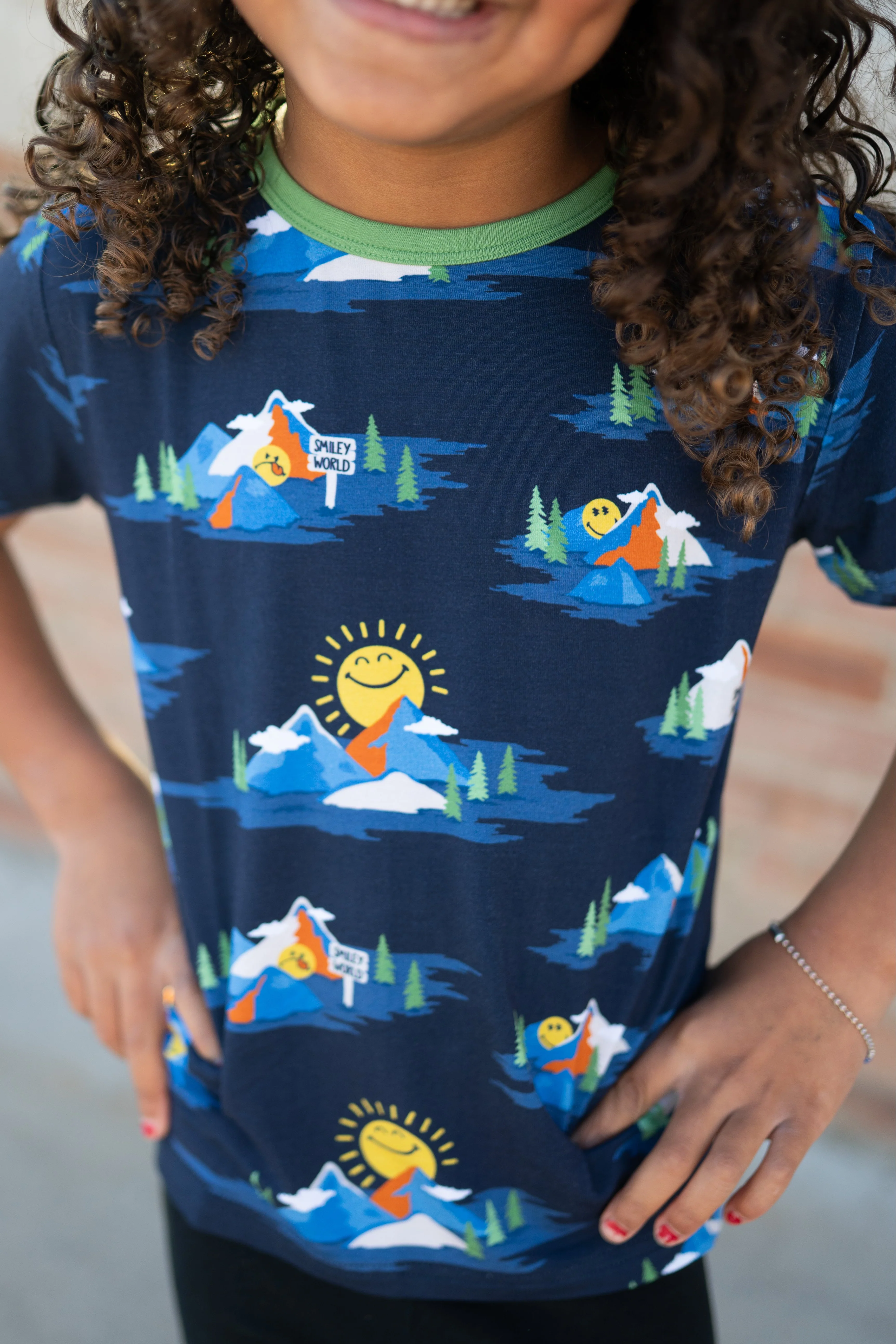 T-shirt - Mount SmileyWorld®  - Luxe Bamboo - Image 3