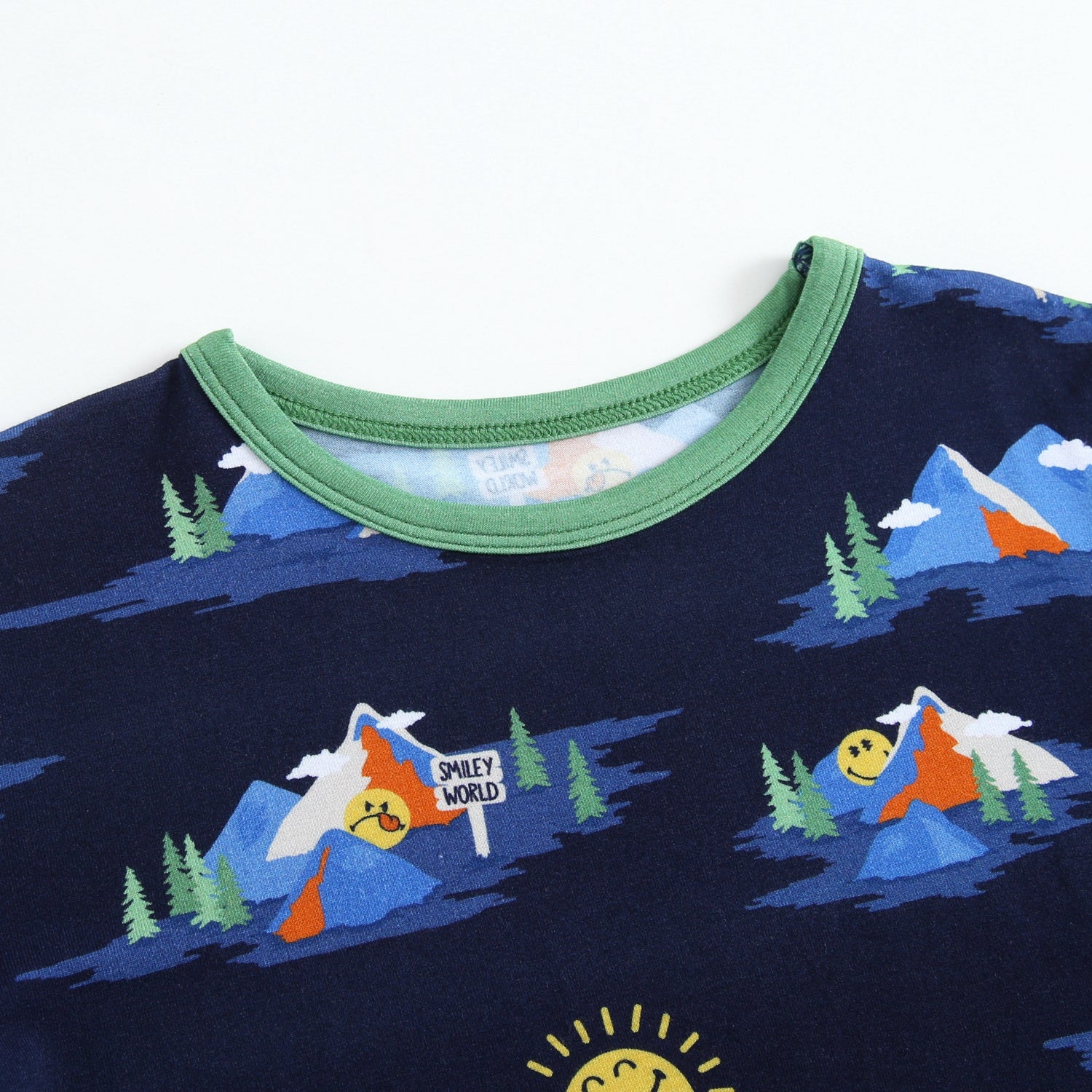 T-shirt - Mount SmileyWorld®  - Luxe Bamboo - Image 8